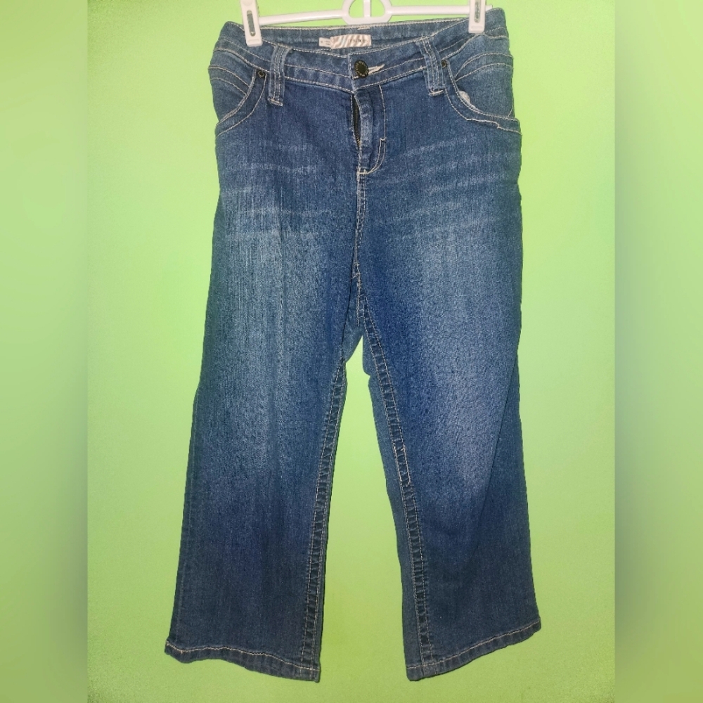Woman's Short Jeans